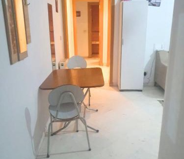 Ennasr Apartment | S2 Haut Standing à Ennasr - Grande Rue Hédi Nouira - Moderne avec Internet Haut Débit