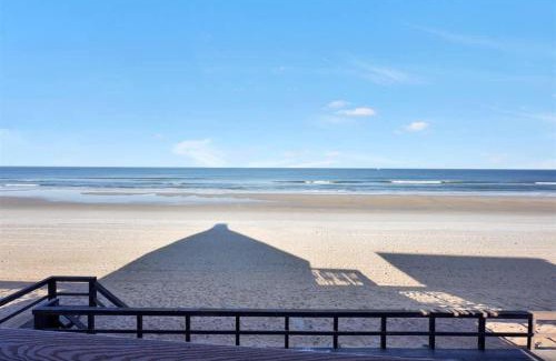 Vilano Beach House | SA101 Beachfront directly on the sand!