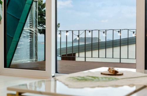 Tokso House | Sacheon Ara Private Pool Villa