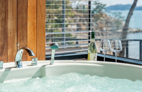Tokso House | Sacheon Ara Private Pool Villa