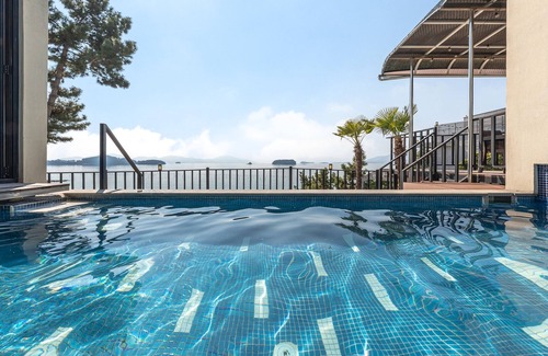 Tokso House | Sacheon Ara Private Pool Villa