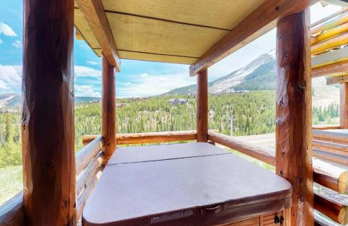 Saddle Ridge House | Saddle Ridge G4