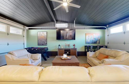 Desert Hot Springs House | Saguaro Gardens Desert Retreat