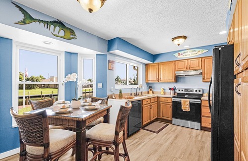 Pelican House | Sail into Paradise with Pool, Spa & Dockside Living - Captain Jack's Landing