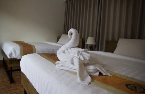 Kampot Hotel | Salty River Resort