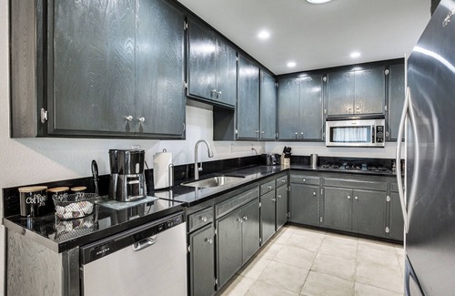 Spring Valley House | San Diego Home: AC, Hot Tub, Covered Patio & BBQ