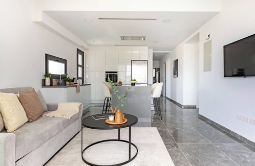 Agios Athanasios Apartment | Sanders Evolution 2 Limassol