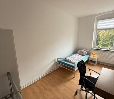 Glauchau Apartment | Sanierte Unterkunft in Glauchau Nähe zu VW Werk