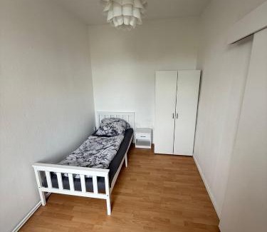 Glauchau Apartment | Sanierte Unterkunft in Glauchau Nähe zu VW Werk
