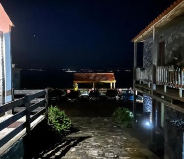 Sao Roque do Pico House | Sara Village