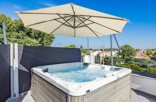 Nova Vas Apartment | Sauna & Jacuzzi Apartment Rossa - Happy Rentals