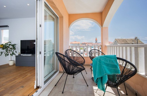 Seget Donji Apartment | Sea you soon by the beach 2bedroom suite