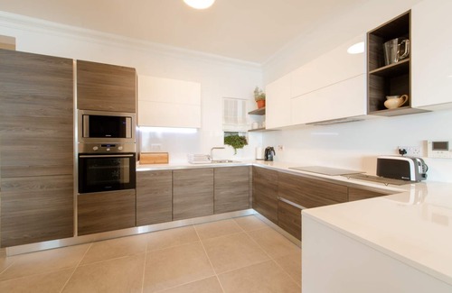 Sliema Apartment | Seaview APT Incl Pool IN Sliema