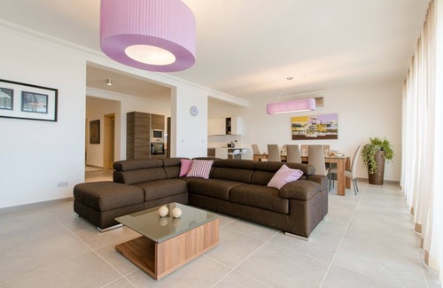 Sliema Apartment | Seaview APT Incl Pool IN Sliema