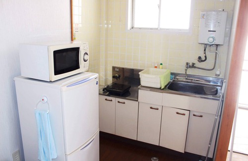 Kasuga Apartment | Self-catering accommodation with Wi-fi and amenities. 10 minutes from JR Kasuga Station. MIYUKIHOUSE201