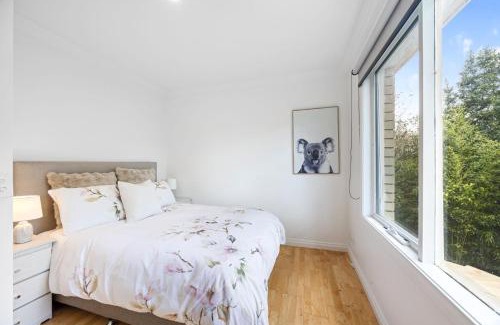 Goughs Bay Apartment | Serene 2BR Retreat in Goughs Bay Lake Eildon