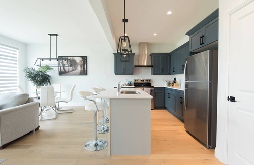 London House | Serene bedroom townhouse Haven