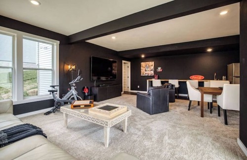 Camillus House | Serene, Cozy Suite with Breathtaking Views