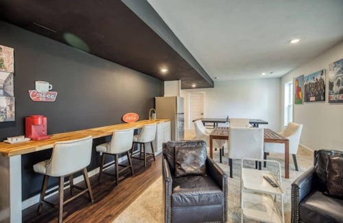 Camillus House | Serene, Cozy Suite with Breathtaking Views