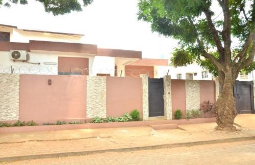 Abomey-Calavi Villa | Shine Residence