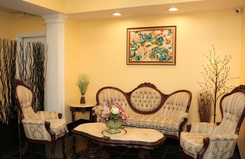 Kissimmee Hotel | Shining Light Inn & Suites