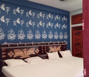 Ayodhya Hotel | Shiv Niketan Guest House 200mtr from Shri Ram mandir