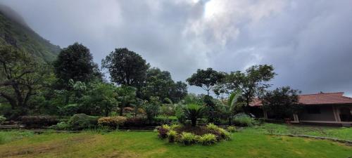 Paud Hotel | Shivraj Palace Resort