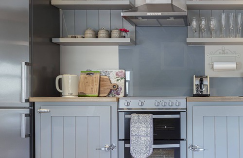 Kenmare Apartment | Shrubbery Mews 5 * Apt 2