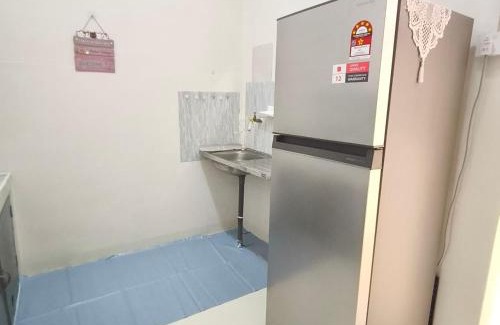 Gua House | Simee 2 pax Room Stay