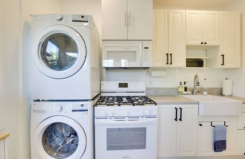 Stockton Apartment | Sip, Shop & Explore: San Diego Apartment