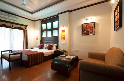 DLF Phase 3 Hotel | Siris 18