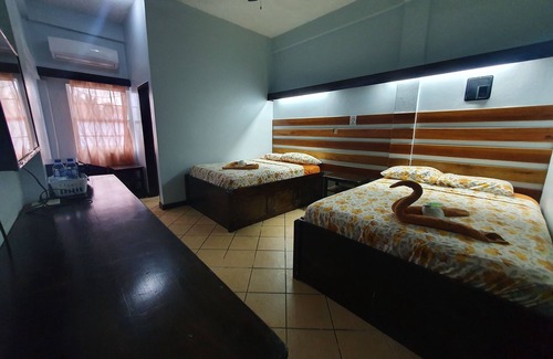 Caye Caulker Hotel | sky Inn