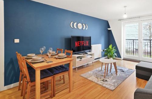 Bishop's Stortford Apartment | Sleeps 5 Spacious Apartment in Bishop Stortford Town