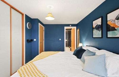 Bishop's Stortford Apartment | Sleeps 5 Spacious Apartment in Bishop Stortford Town
