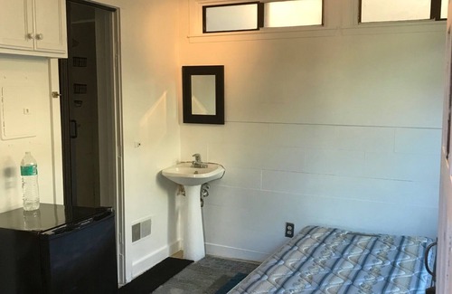 Sunnyside House | Small Studio