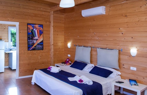 San Giorgio Resort | Small villa with terrace, directly on the sea with a view of the Aeolian Islands