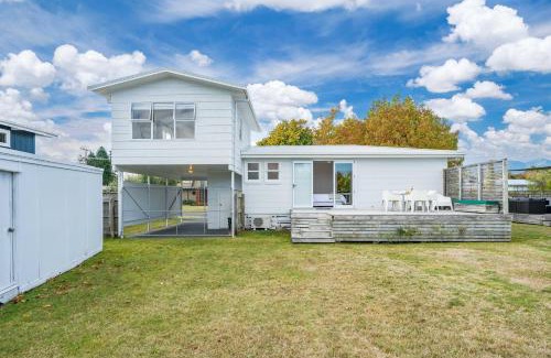 Rainbow Point House | Soak up the Sun
