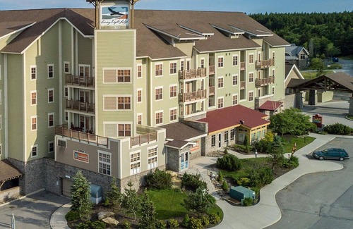 Snowshoe Condo | Soaring Eagle by Casago