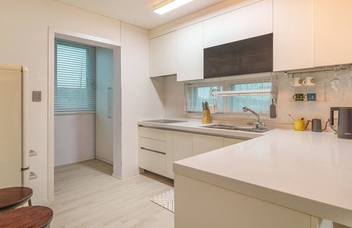 Sokcho House | Sokcho Biroso Private Cottage