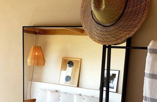 Montauk Hotel | Soothing Seashore Terrain! Beachfront Hotel with Pool, Free Parking & Breakfast!