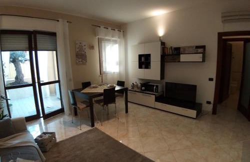 Quartu Sant'Elena Apartment | Sophia' s house appartamento Quartello