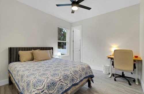 Wedgefield House | SpaceX BY R4 Shared Bath