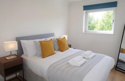 Paisley Apartment | Spacious 2 Bed Apartment Near Glasgow Airport