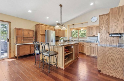 Detroit Lakes House | Spacious 3-bedroom year around Cabin near Detroit Lakes on Scenic Pelican Lake