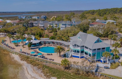 Saint Helena Island House | Spacious 4 Bed, 3 Bath Home in Prime Location w/Breathtaking Marsh Views