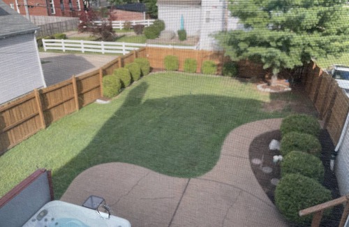 The Gate House | ☆ Spacious Beautiful 3BR ☆ Hot Tub ☆Near Downtown