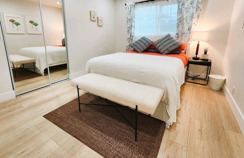Garden Grove House | Spacious cozy Home newly remodeled close to Disneyland and Beach