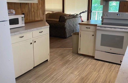 Norwich Apartment | Spacious Cozy Upper Valley Getaway minutes to Dartmouth/DHMC