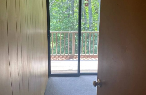 Norwich Apartment | Spacious Cozy Upper Valley Getaway minutes to Dartmouth/DHMC