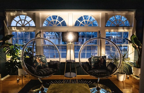 Buffalo House | Spacious! Game rm, Jungle rm, Bubble Chairs, Record Player
